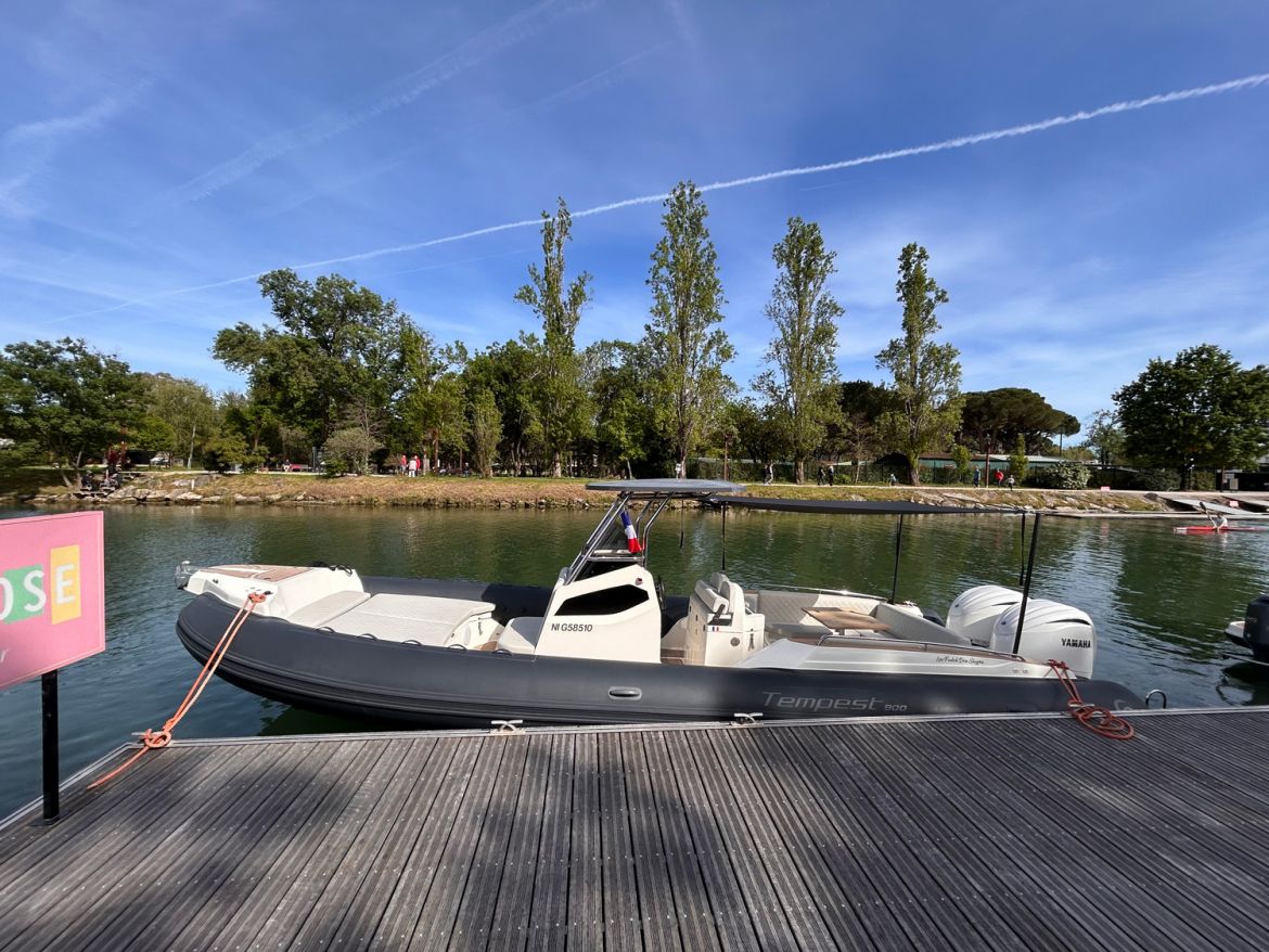Location-Bateau-semi-rigide-Tempest-900.jpg